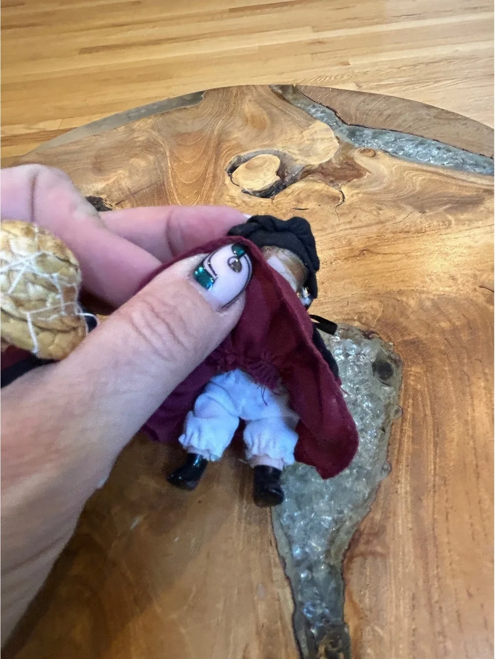 Vintage Amish Boy & Girl Porcelain Dolls Set